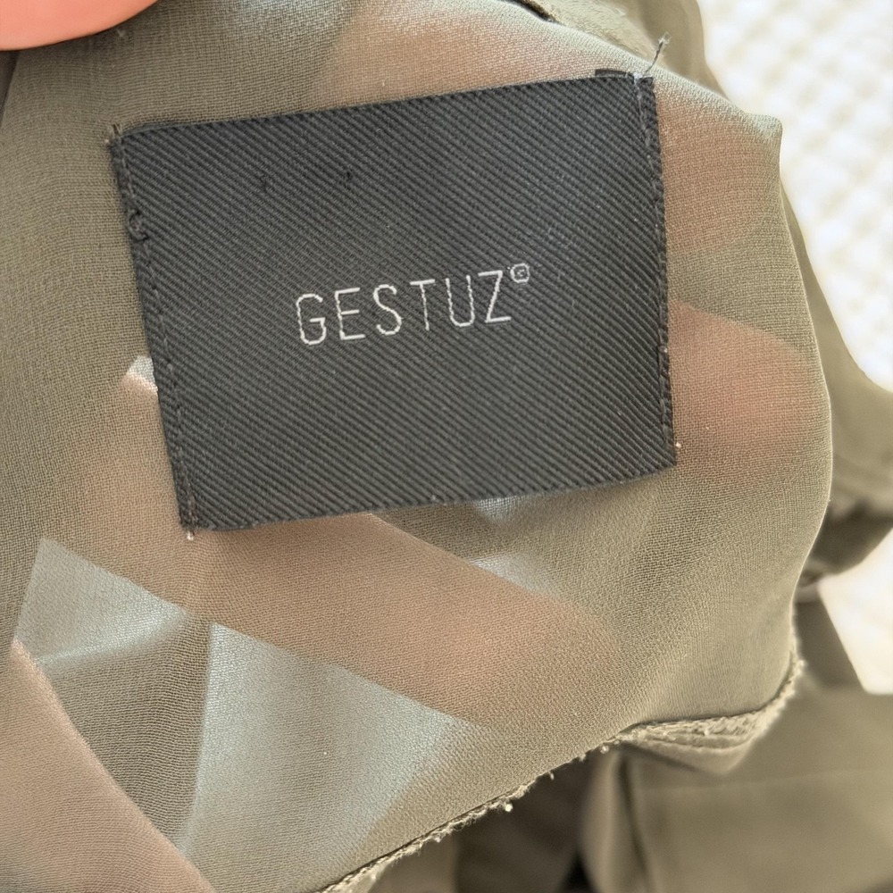Gestuz Tunic Shirt Womens 34 US 2 Green Sheer Panel Button Utility Army Pockets - Picture 11 of 16